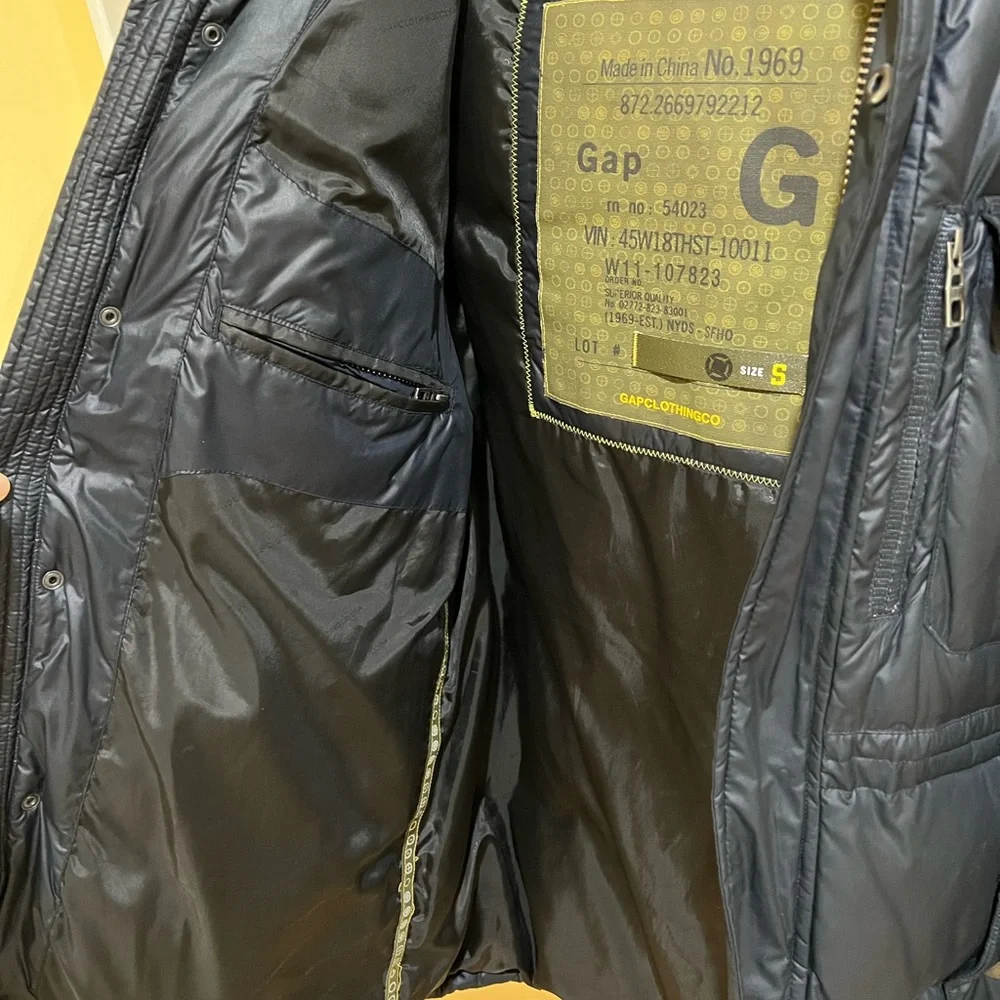 GAP Men’s Puff Jacket🎉🎉 - Picture 3 of 10